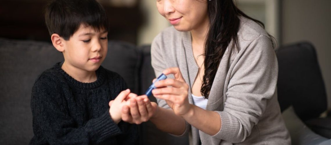 INGIN SI KECIL TIDAK TERKENA DIABETES? YUK, LAKUKAN HAL INI!